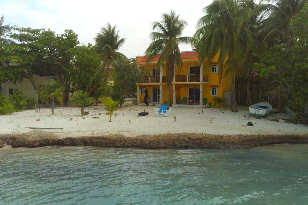 Beachfront Next To Nomads D1 *